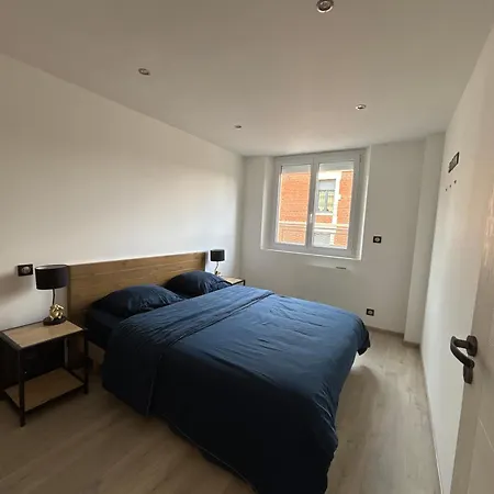 Logement Moderne Avec Wifi Garage Et Proche Du Centre Ville Charleville-Mézières Exterior foto