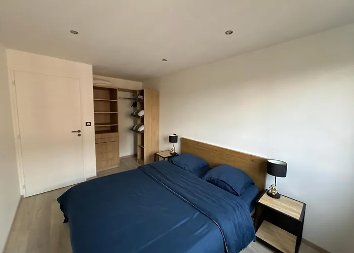 Logement Moderne Avec Wifi Garage Et Proche Du Centre Ville