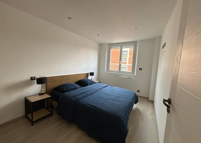 Logement Moderne Avec Wifi Garage Et Proche Du Centre Ville