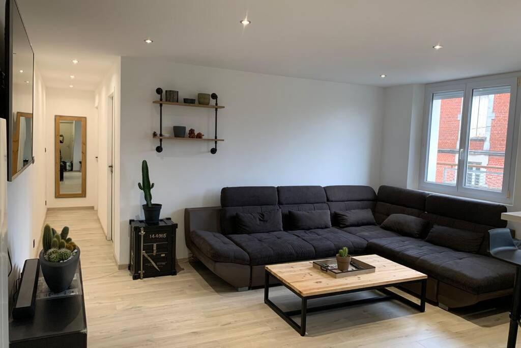 Apartment Moderne Avec Wifi Garage Et Proche Du Centre Charleville-Mézières